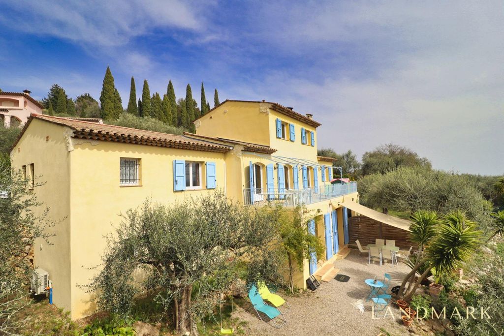 8 room luxury Villa for sale in Cabris, French Riviera 124472765