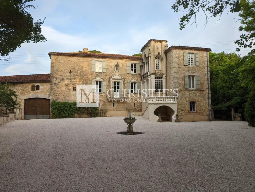 Castle for sale VicFezensac, France 129150353