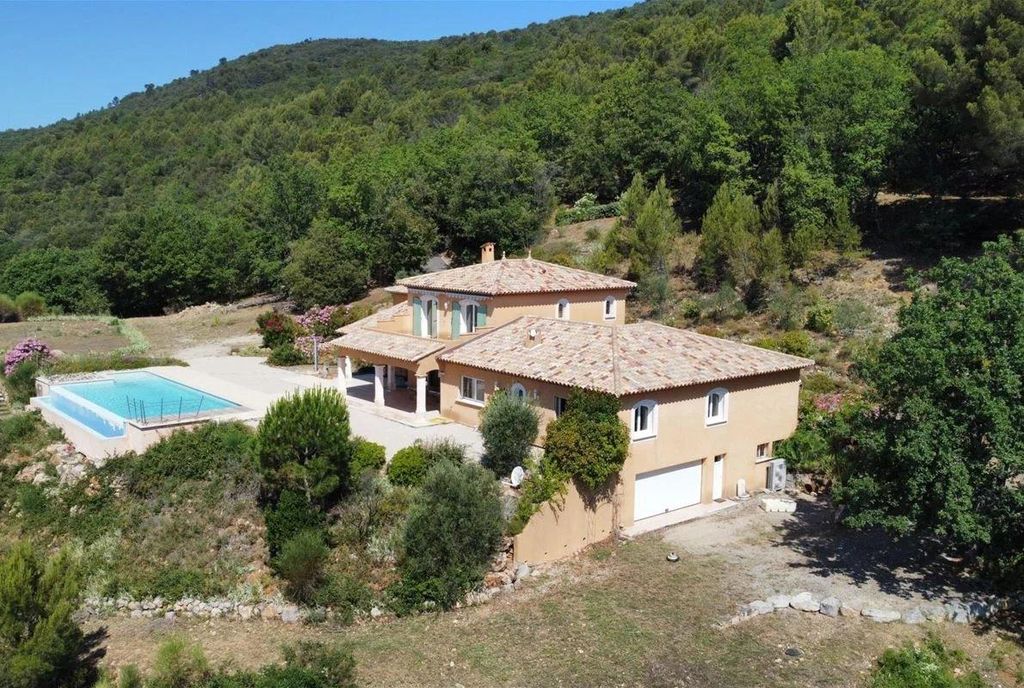 9 room luxury Villa for sale in Seillans, France 128265520