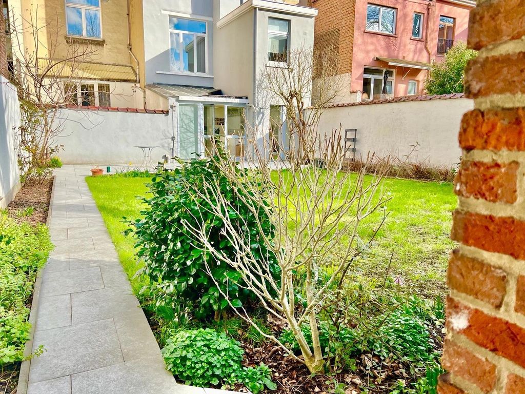 Prestigieux immeuble de rapport en vente à Av. d'Auderghem 281