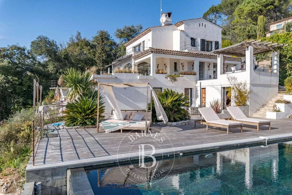 Престижная вилла 297 м2 в продажа Saint-Paul-de-Vence, Прованс — Альпы — Лазурный берег