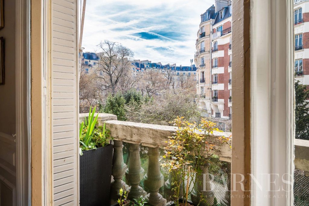 Appartement de 3 chambres de luxe en vente à Montmartre, Abbesses