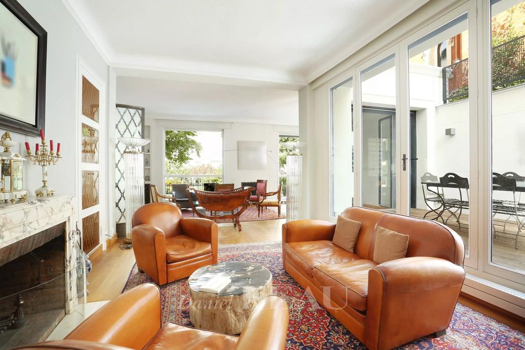 Luxury House for sale in La Muette, Auteuil, Porte Dauphine, Paris, Île