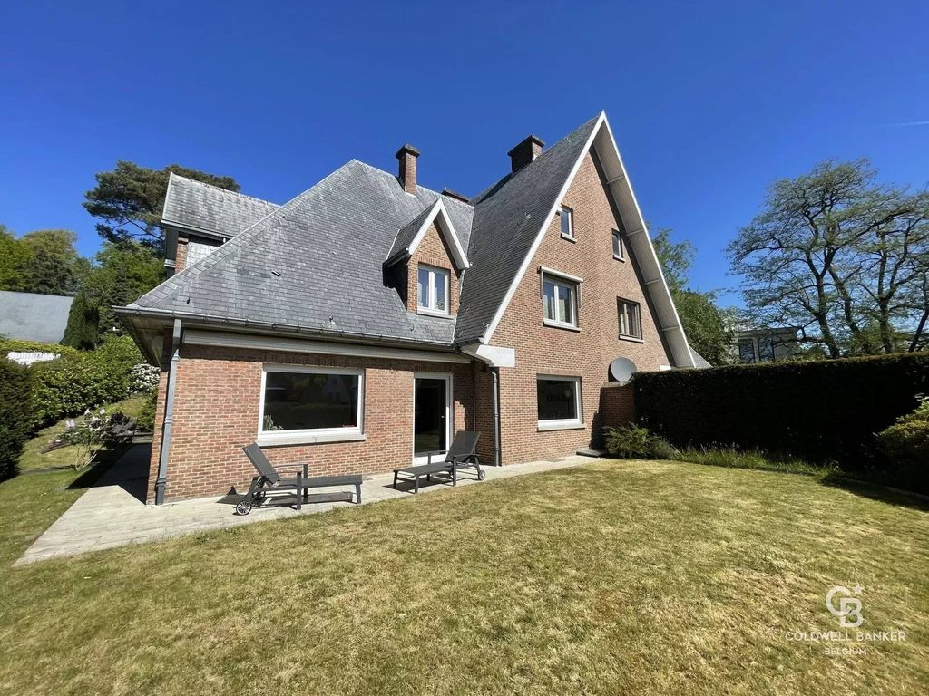 Элитный дом 277 м2 в продажа Uccle, Бельгия