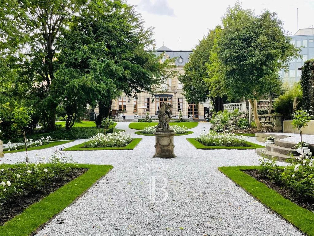 8 room luxury House for sale in Douai, France 125071325