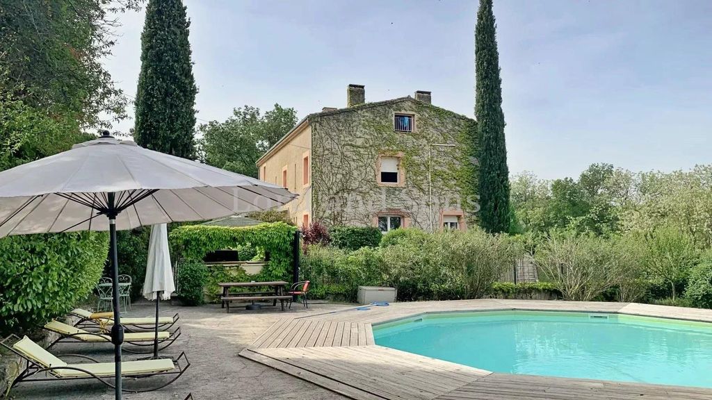 8 room luxury Farmhouse for sale in MirabelauxBaronnies, RhôneAlpes