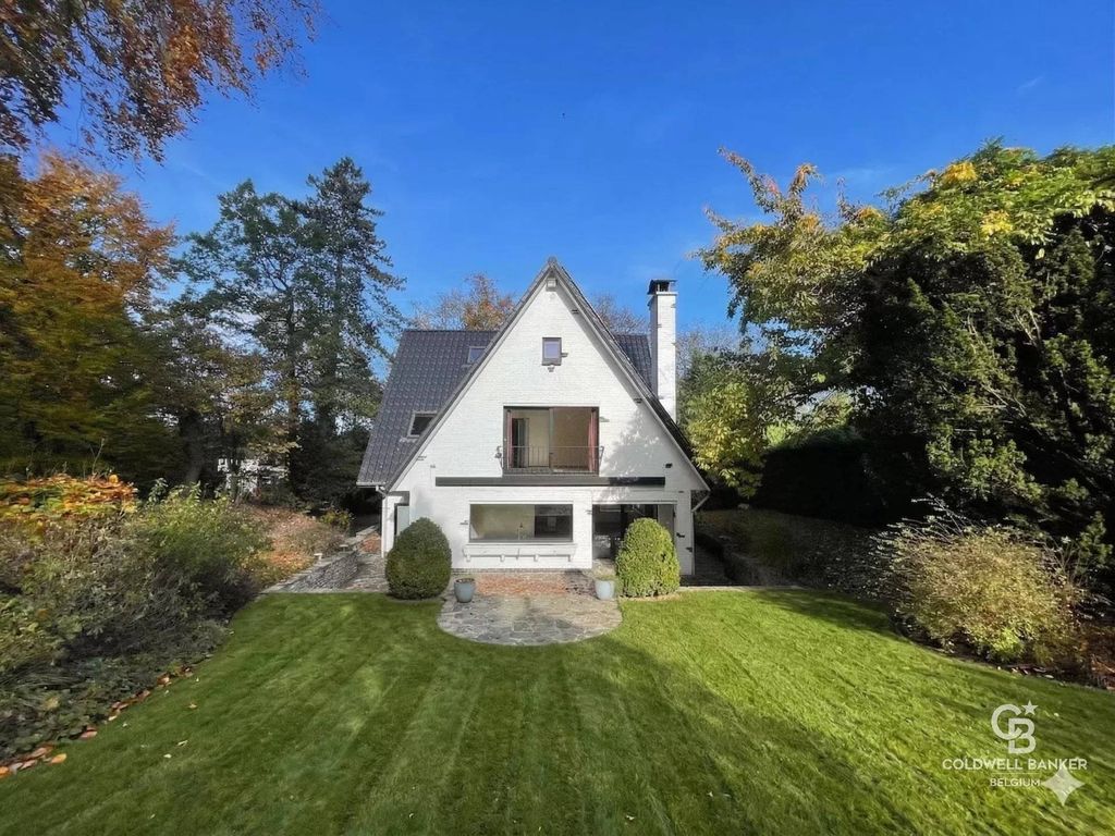 Престижная вилла в продажа Uccle, Bruxelles-Capitale