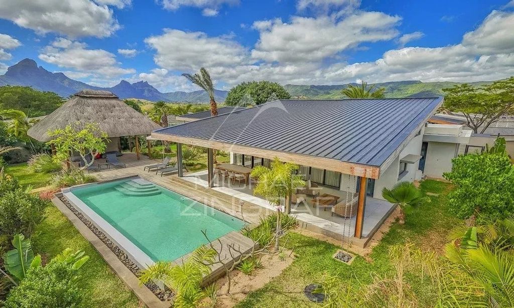Эксклюзивная вилла в продажа Tamarin, Black River District