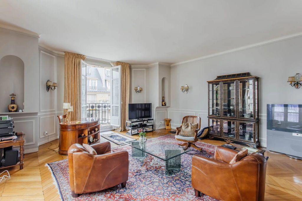 4 room luxury Apartment for sale in La Muette, Auteuil, Porte Dauphine