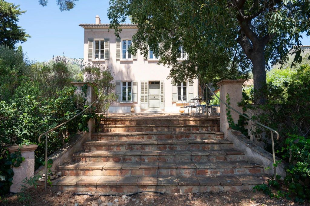 Luxury House for sale in Toulon, France 129064784