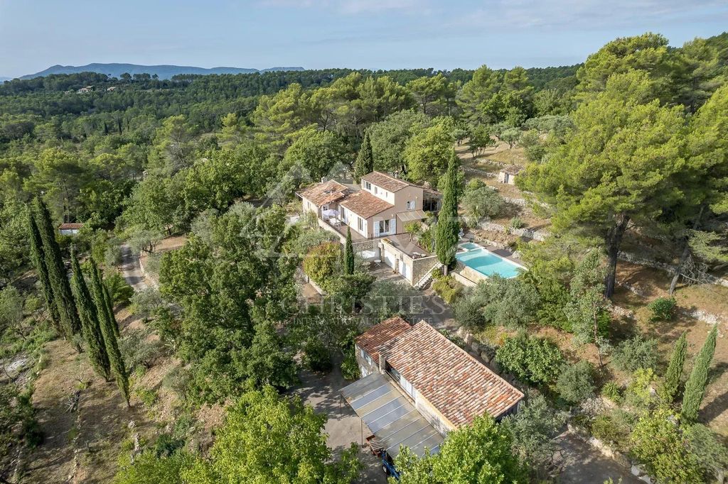 9 room luxury House for sale in Seillans, France - 111317225 ...