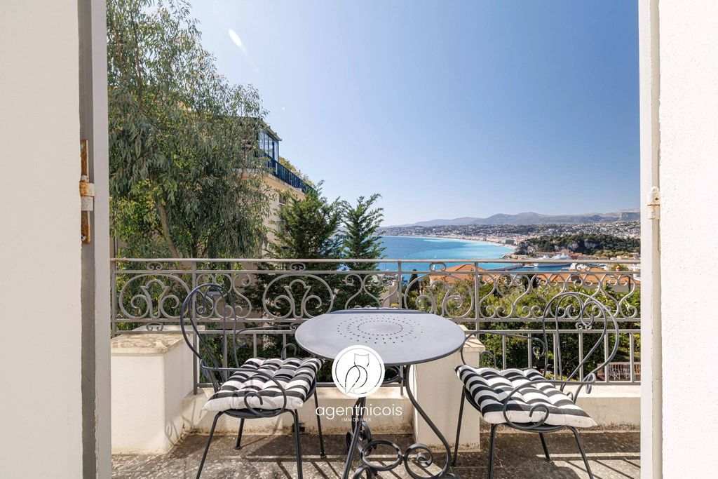 Renovated villa in Nice (Mont-Boron) panoramic sea view & pool