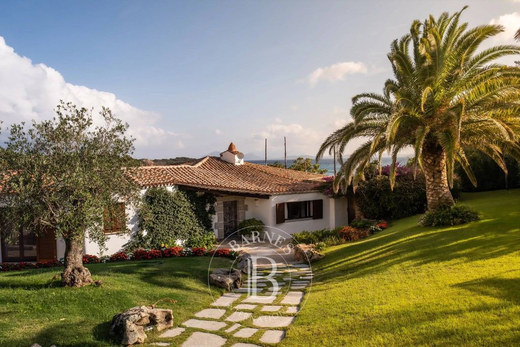 12 room luxury Villa for sale in Porto Cervo, Sardinia - View 2