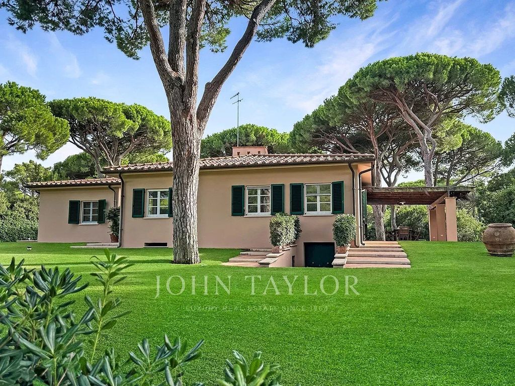 16 room luxury Villa for sale in Grosseto, Italy - View 3