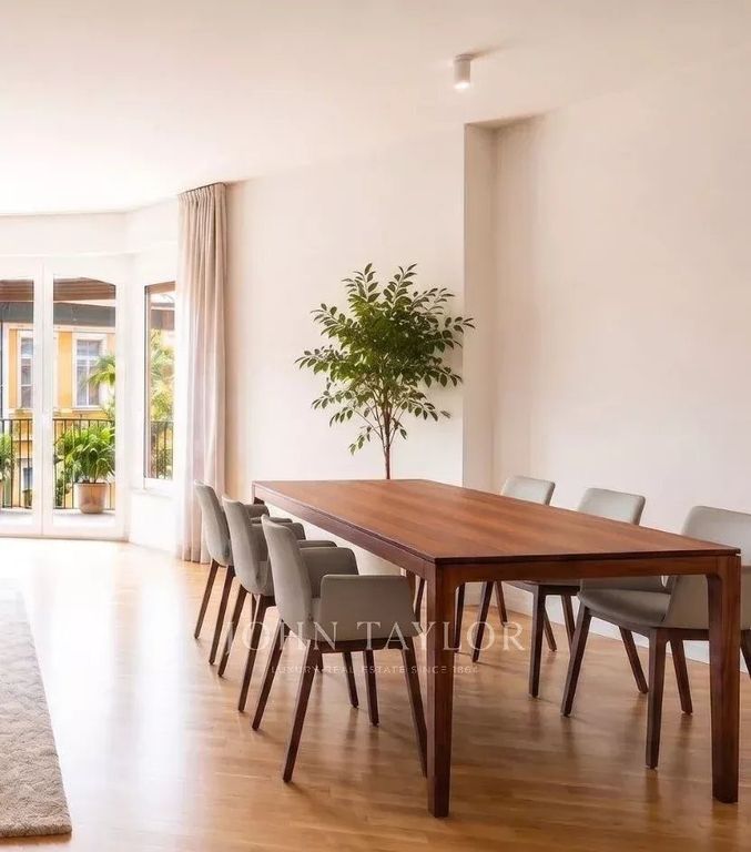 4 room luxury Flat for sale in Milan, Italy - View 5
