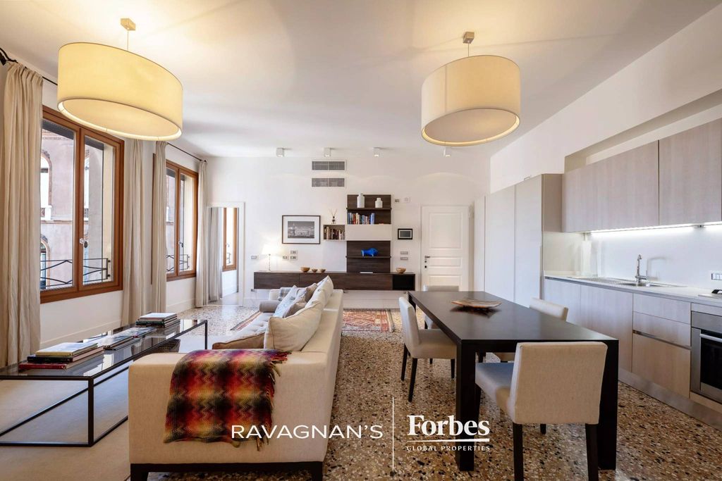 2 bedroom luxury Flat for sale in Venice, Veneto - View 5