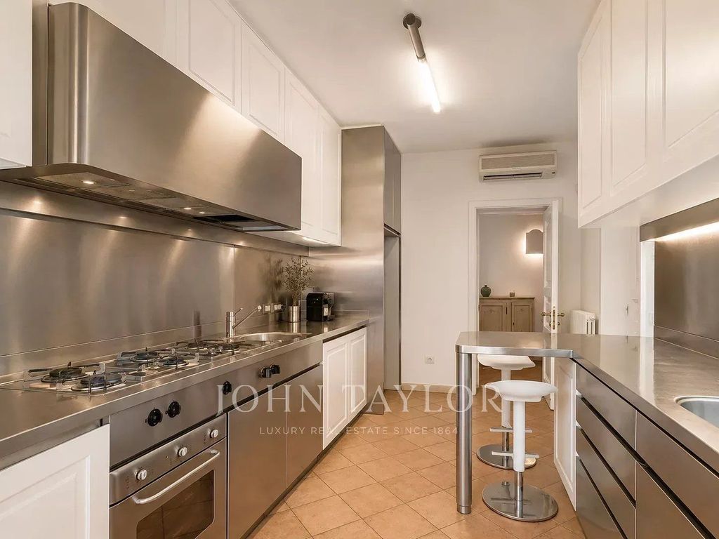 16 room luxury Villa for sale in Grosseto, Italy - More