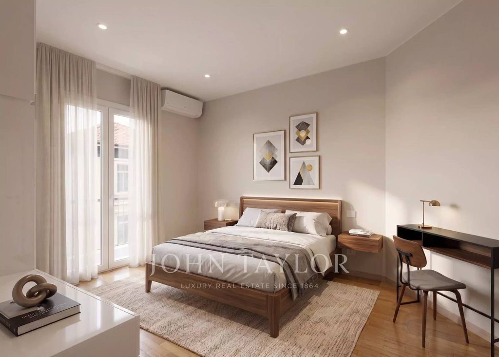 4 room luxury Flat for sale in Milan, Italy - More