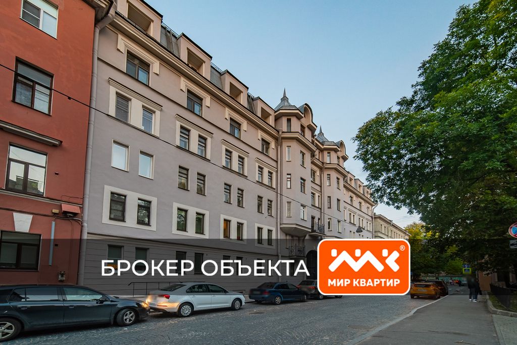 3 room luxury Apartment for sale in Тучков пер., 3, литера А, Saint