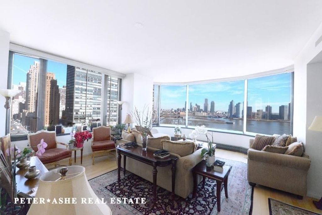luxury flat for sale in new york, united states