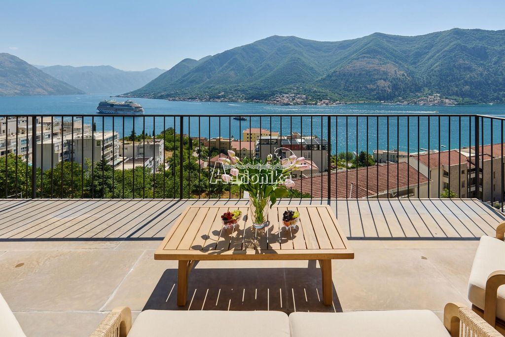 Элитная квартира 158 м2 в продажа Котор, Kotor