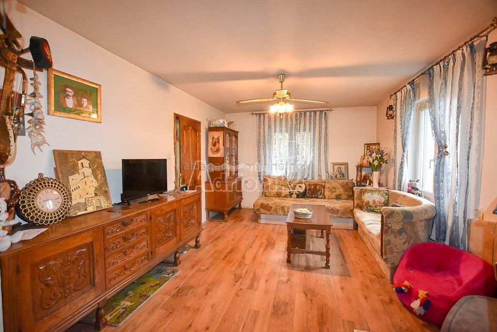 Luxury 4 bedroom Detached House for sale in Bar 88611925