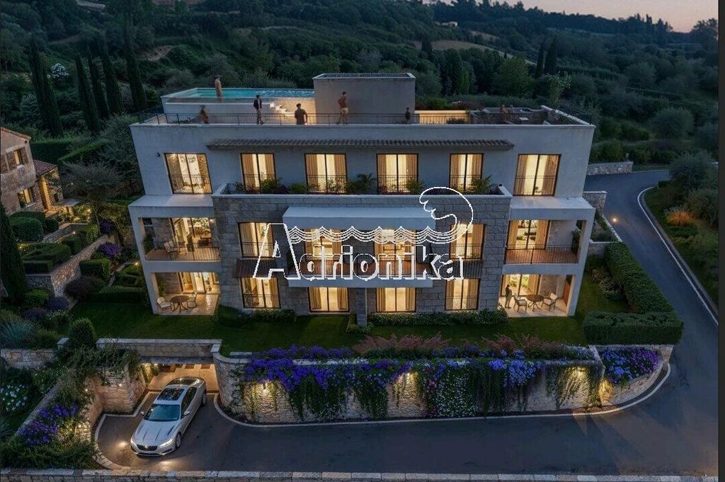 Престижная квартира в продажа Котор, Черногория
