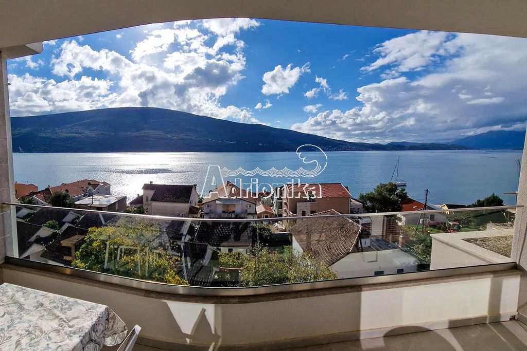 Престижная квартрира 88 м2 в продажа Херцег-Нови, Herceg Novi