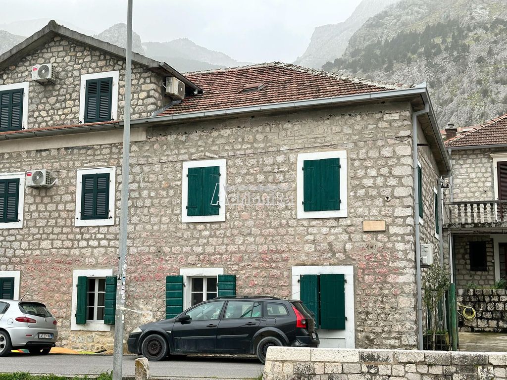 Эксклюзивный Особняк 160 м2 в продажа Котор, Kotor