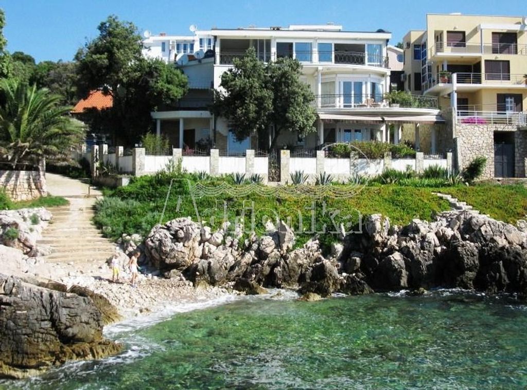 Luxury Detached House for sale in Ulcinj 88614425