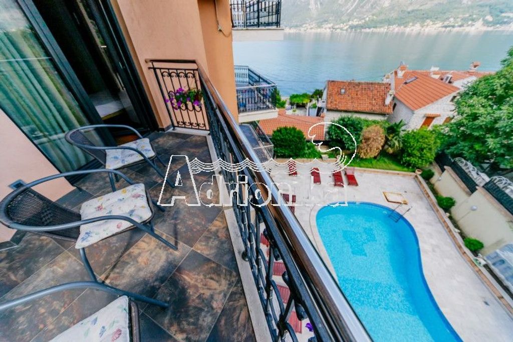 Элитная квартира 85 м2 в продажа Котор, Kotor