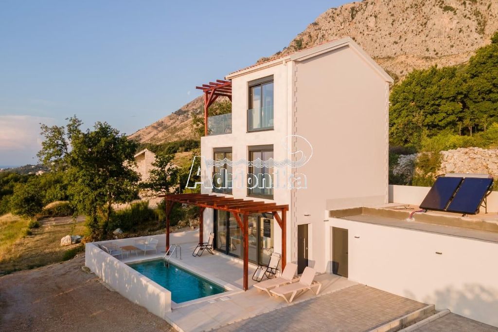 Престижный Особняк в продажа Будва, Budva