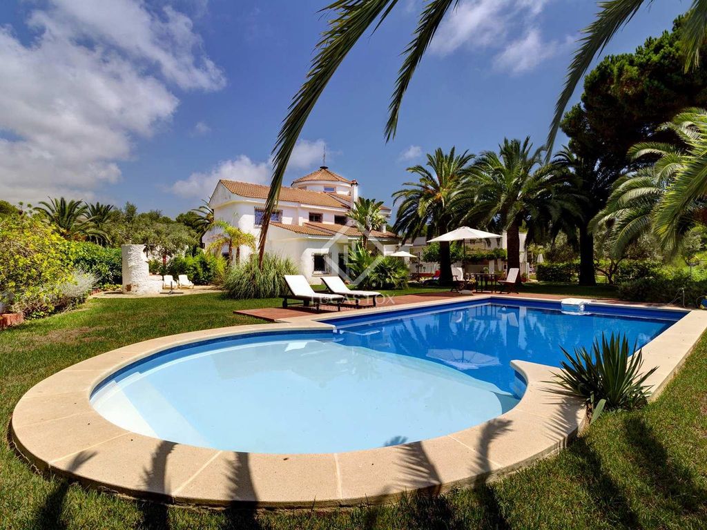 5 room luxury Villa for sale in Salou, Spain 128493477