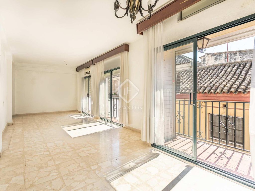 Luxury Flat for sale in Seville, Spain 129000647