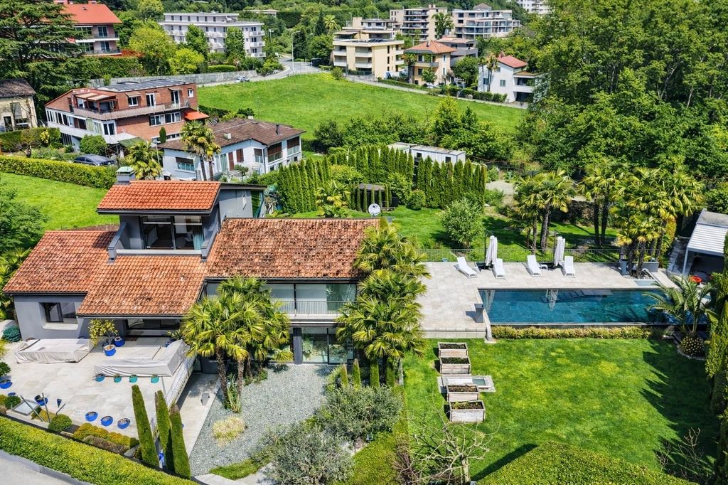 Эксклюзивная вилла 682 м2 в продажа Via Noale 9, Sorengo, Cantone Ticino