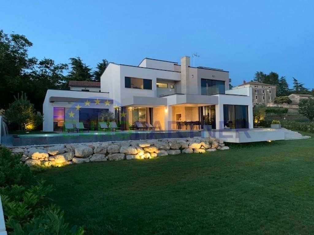 Luxus-Haus mit 4 Zimmer zu verkaufen in Višnjan, Istarska ...