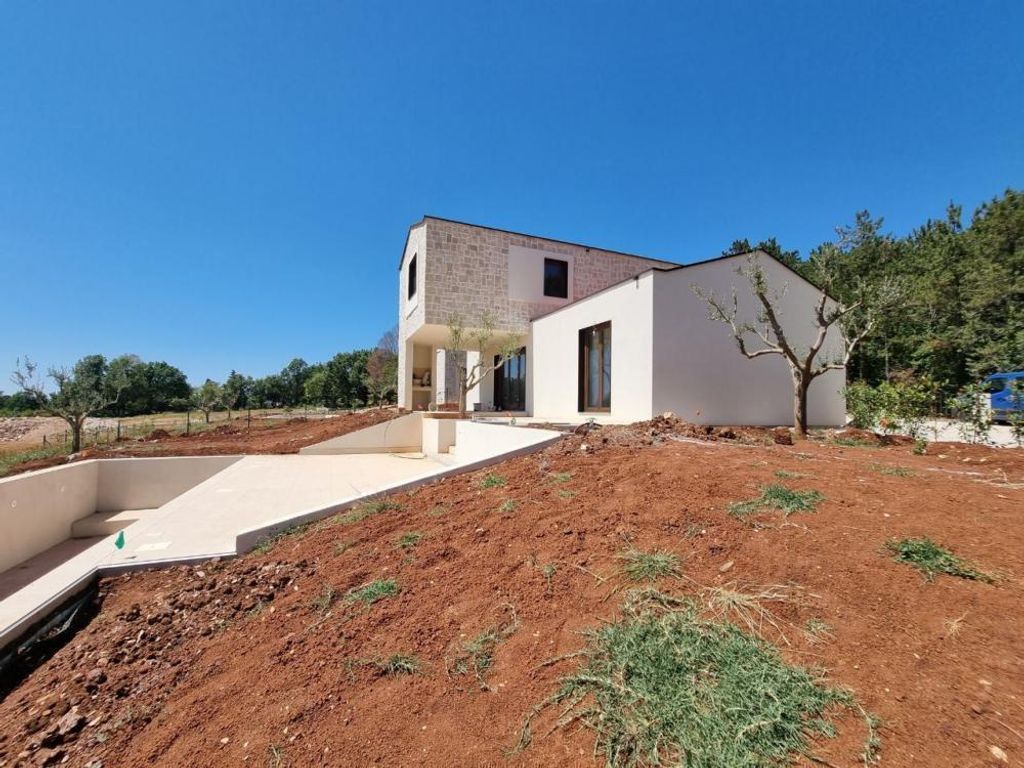 Luxuriöse Villa, 3 Schlafzimmer, zu verkaufen in Poreč, Kroatien