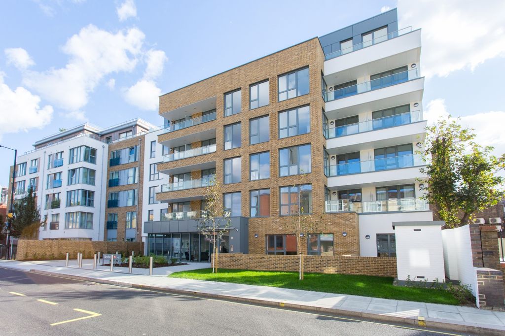 1 bedroom luxury Apartment for sale in Glenbrook, Glenthorne Road
