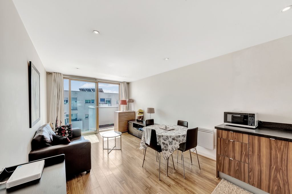 luxury apartment for sale in cutmore ropeworks, barking central, barking ig11, london, england