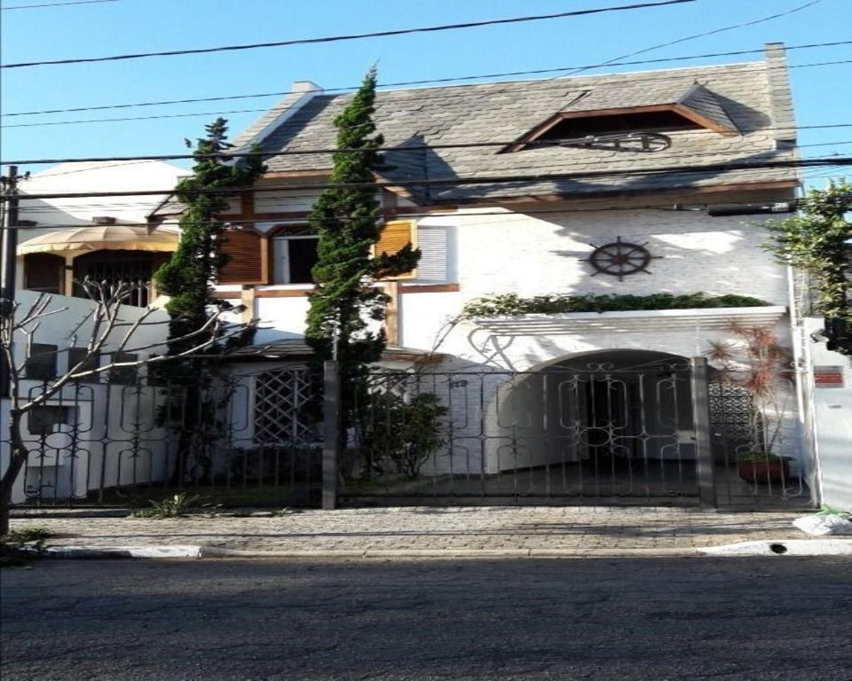 À venda Exclusiva mansão de 3 dormitórios, São Paulo, Estado de São Paulo