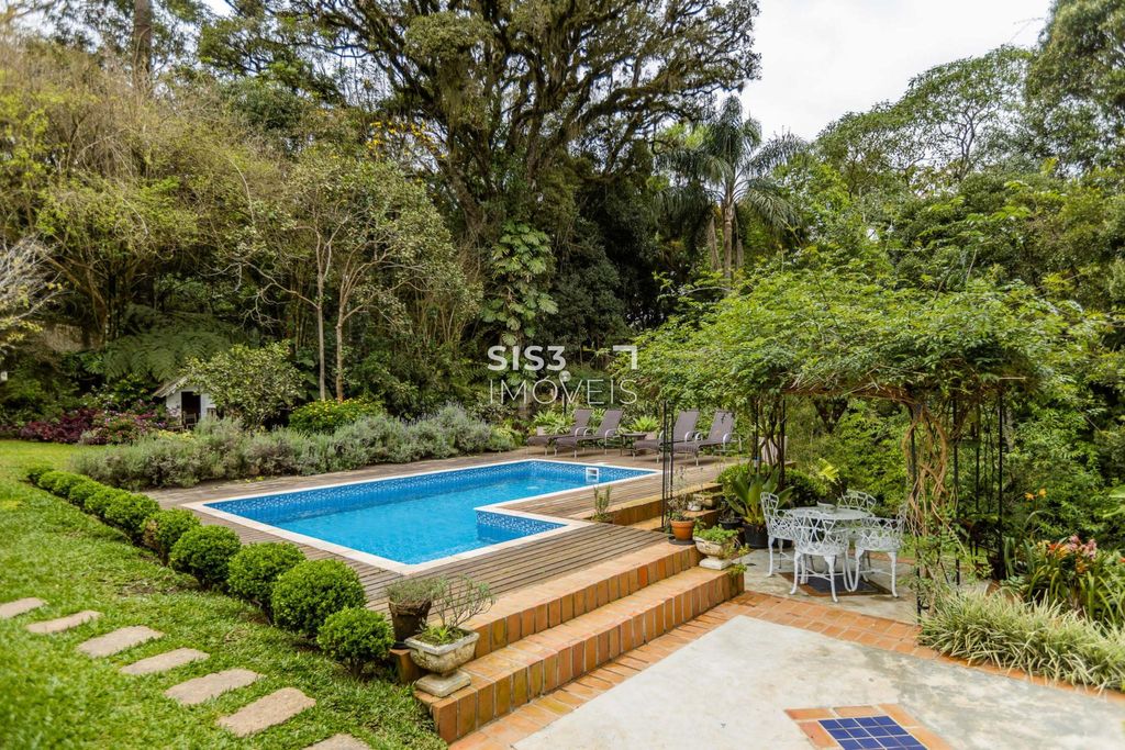 À venda Exclusiva mansão de 407 m2, Curitiba, Paraná