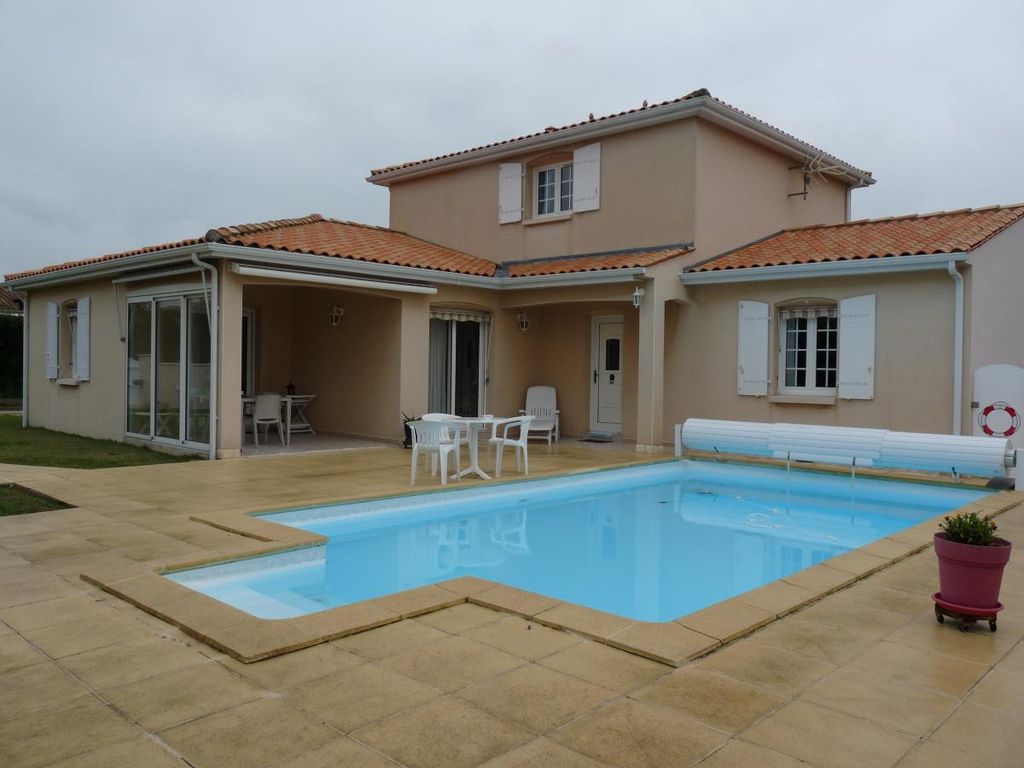 Villa de luxe de 4 pièces en vente Fouras, France 129578557