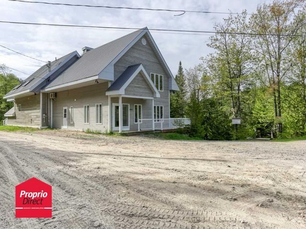 5 bedroom exclusive country house for sale in Ch. du LacJackson, Saint