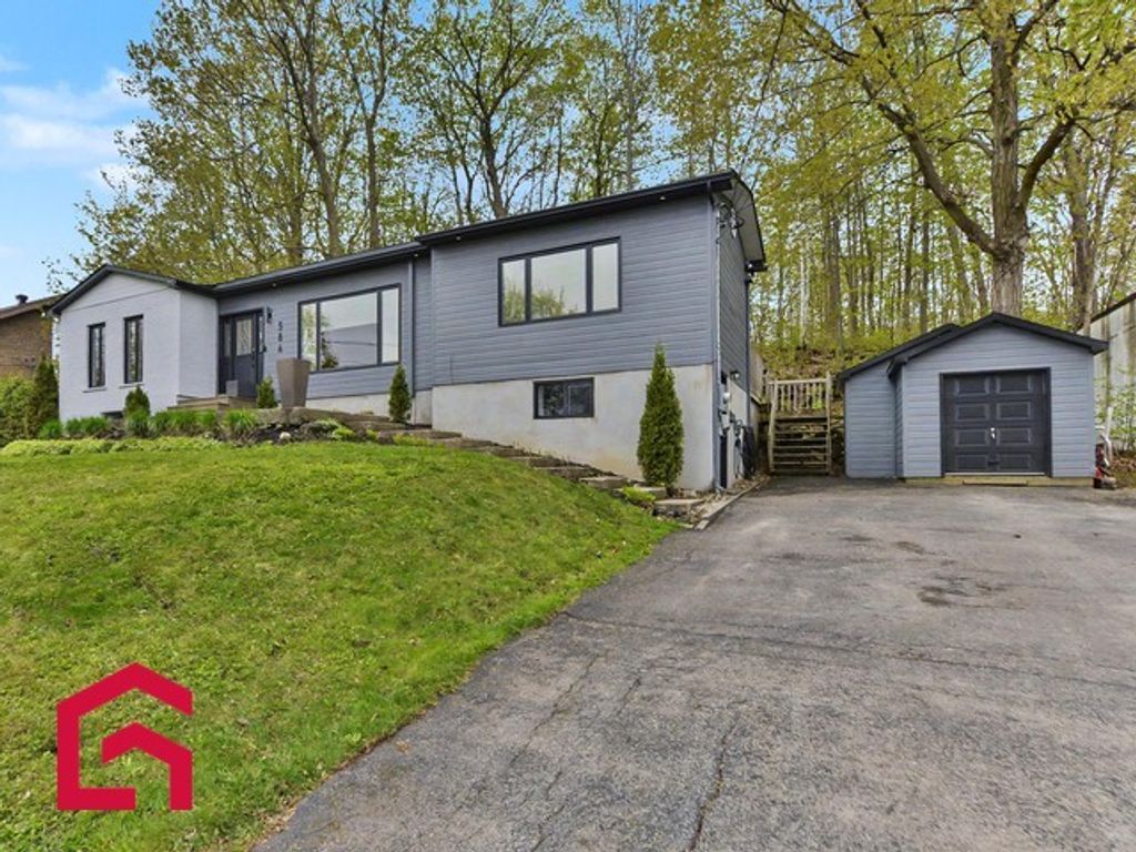 Элитный Загородный дом 7 Комнаты, в продажа Rue Judd, Saint-Eustache, Québec
