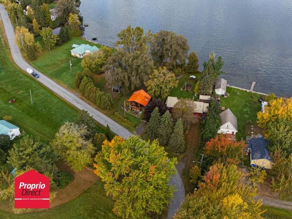 Exclusive country house for sale in 136e Rue, SaintAnicet, Montérégie