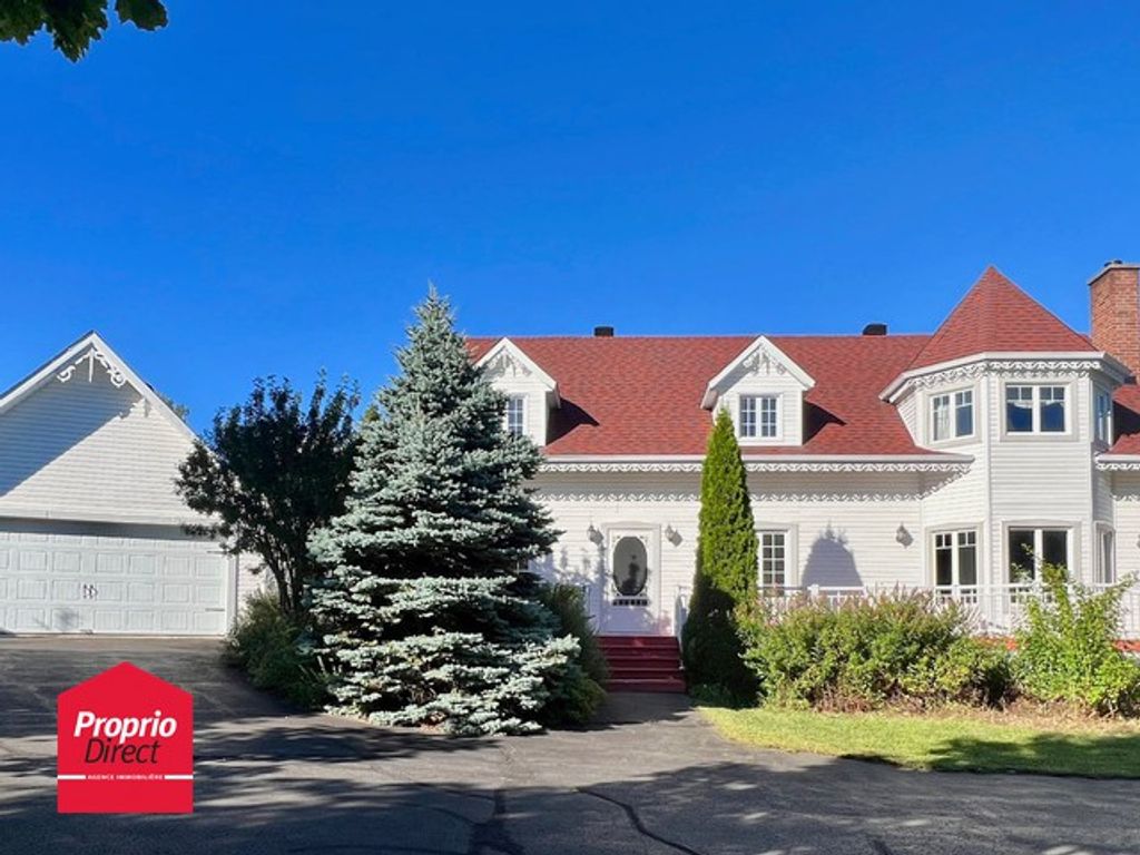 14 room exclusive country house for sale in Mtée des Saules, Rimouski