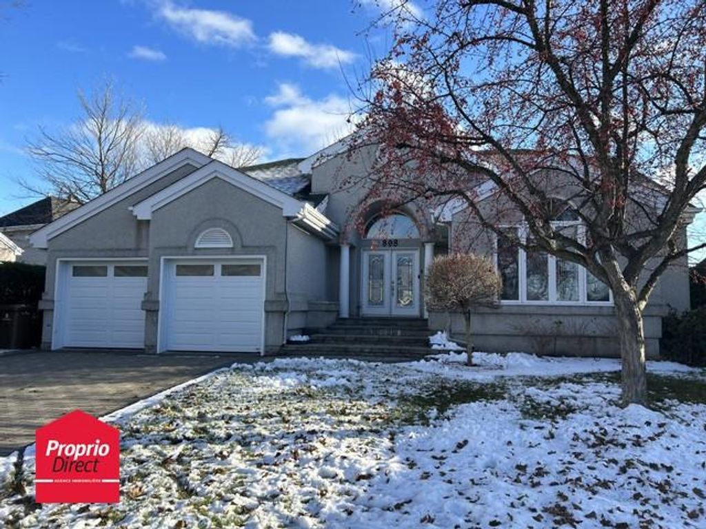 10 room exclusive country house for sale in Rue de la Natashquan