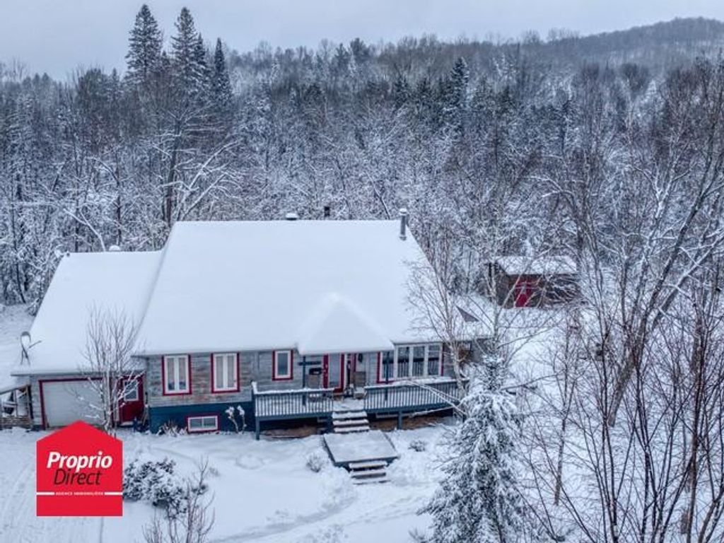 4 bedroom exclusive country house for sale in Ch. Paquette, Mont