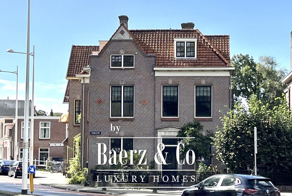 Luxuriöses 10 Zimmern Herrenhaus zu verkaufen Nassaulaan, Alkmaar