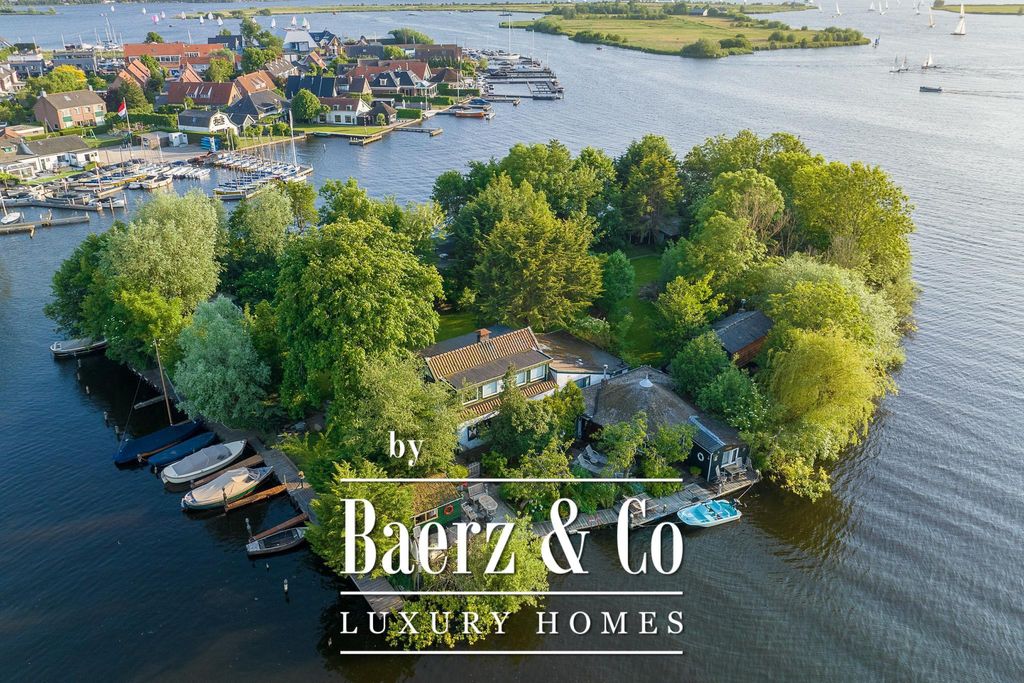 4 room exclusive farmhouse for sale in Vogelskamp, Warmond, South